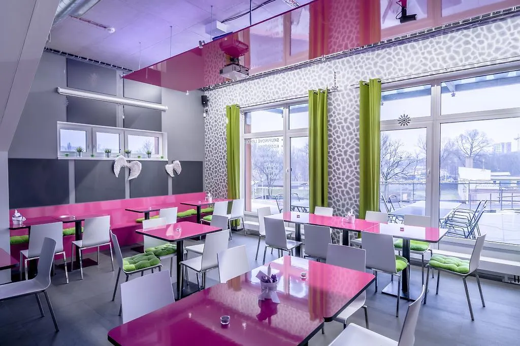 Eliska Tower Apartments Praga
